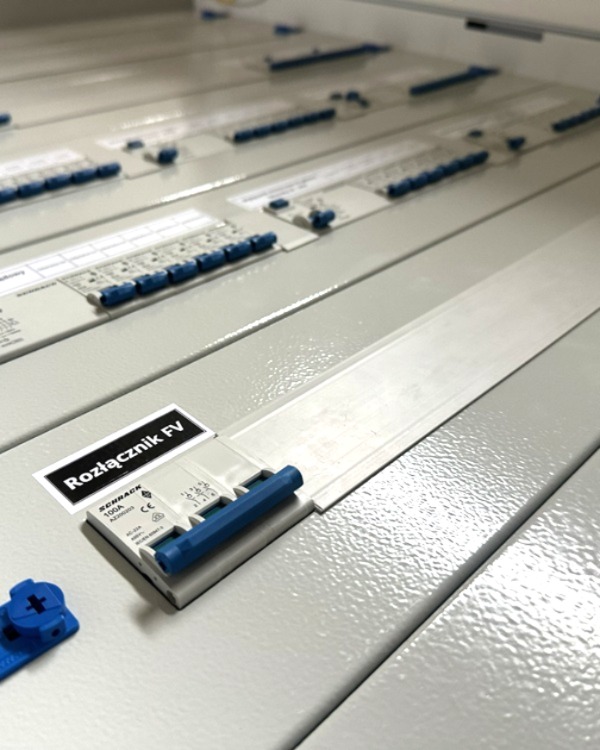 Prefabrykacja szaf i rozdzielnic Elprotech